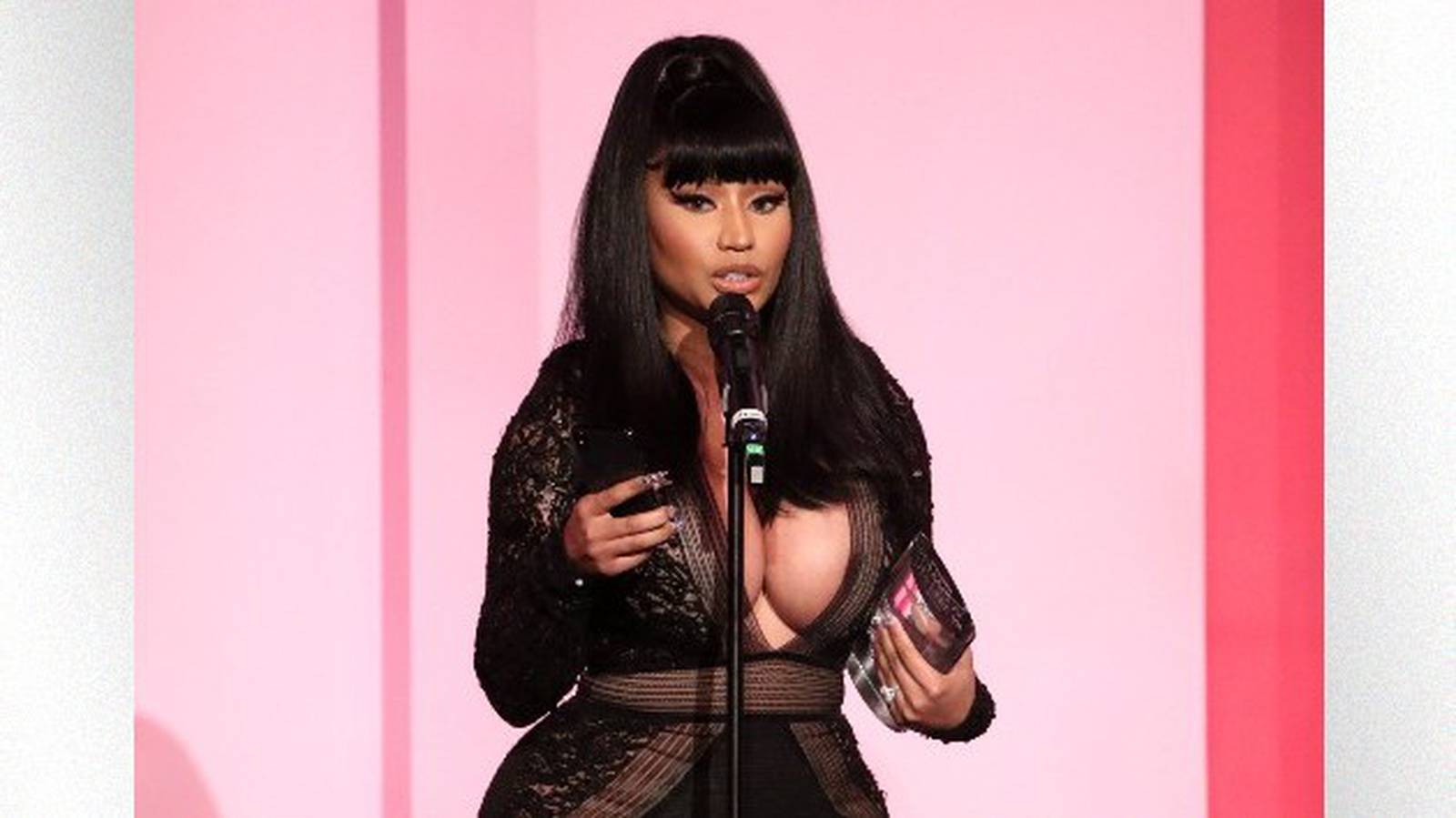 Nicki Minaj Celebrates Th Birthday With Nude Instagram Photos Jamz