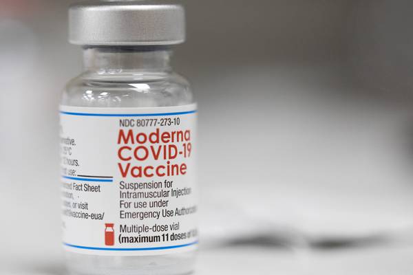 Coronavirus: Moderna seeks FDA authorization for 4th COVID-19 vaccine dose for all adults