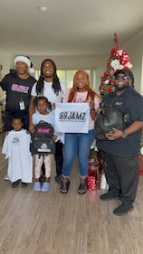 WHQT WEDR Hot 105 99Jamz Holiday Food Drop-Off Caravan