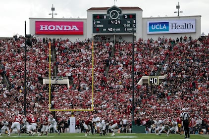 Fernando Mendoza Christopher Columbus High School Indiana University 2026 Rose Bowl Heisman