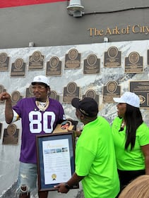 WHQT Hot105  WEDR 99JAMZ 18th Annual Christmas on 15th Ave