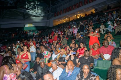 Love Note: An R&B Affair Concert Jon B Next Silk Public Announcement Case Troop Watsco Center