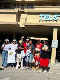WHQT WEDR Hot 105 99Jamz Holiday Food Drop-Off Caravan