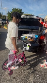 WEDR 99Jamz Loe Shimmy Toy Drive 2024