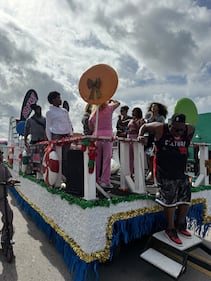 WHQT Hot105  WEDR 99JAMZ 18th Annual Christmas on 15th Ave