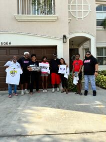 WHQT WEDR Hot 105 99Jamz Holiday Food Drop-Off Caravan