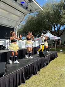 WFEZ 93.1, WHQT 105.1, WFLC 97.3, WEDR 99Jamz Miami beach block party 11.16