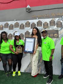 WHQT Hot105  WEDR 99JAMZ 18th Annual Christmas on 15th Ave