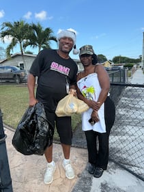 WHQT WEDR Hot 105 99Jamz Holiday Food Drop-Off Caravan