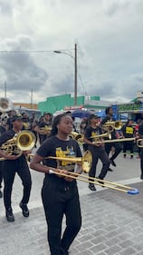 WHQT Hot105  WEDR 99JAMZ 18th Annual Christmas on 15th Ave