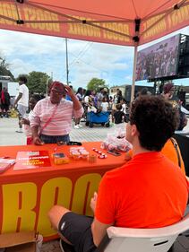 WHQT Hot105  WEDR 99JAMZ 18th Annual Christmas on 15th Ave