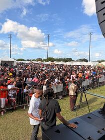 WEDR 99 Jamz  Chief Hall Picnic