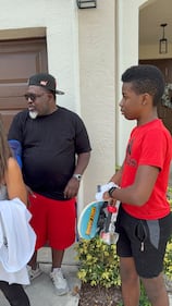 WHQT WEDR Hot 105 99Jamz Holiday Food Drop-Off Caravan