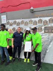 WHQT Hot105  WEDR 99JAMZ 18th Annual Christmas on 15th Ave