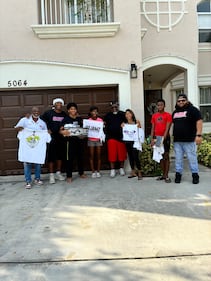 WHQT WEDR Hot 105 99Jamz Holiday Food Drop-Off Caravan