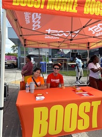 WHQT Hot105  WEDR 99JAMZ 18th Annual Christmas on 15th Ave