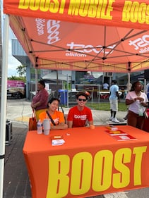 WHQT Hot105  WEDR 99JAMZ 18th Annual Christmas on 15th Ave