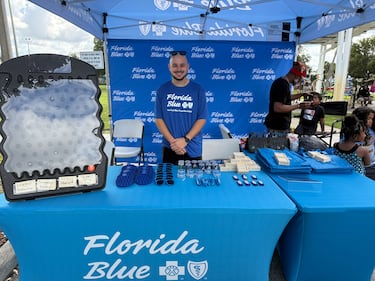 WEDR 99Jamz Caresha Gives Toy Drive 2025 Yung Miami