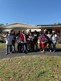 WHQT WEDR Hot 105 99Jamz Holiday Food Drop-Off Caravan